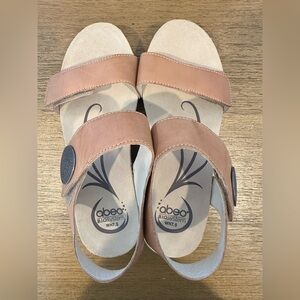 Abeo Tan Sandals Comfortable Supportive Design